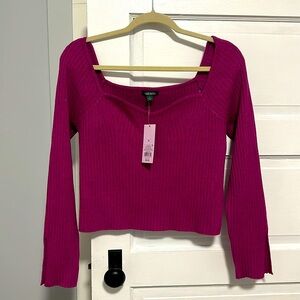 Cropped sweetheart neck line sweater!